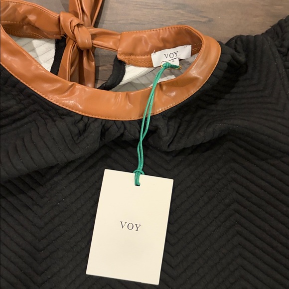 New With Tags Boutique Voy Black Quilted Flutter Sleeve Top Sz M - Picture 7 of 12